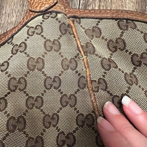 Gucci Brown and Tan Shoulder Bag - Picture 13 of 15